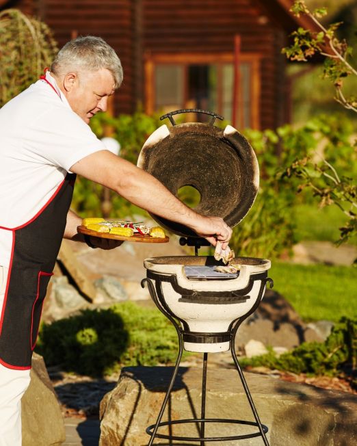 Amphora-Tandoors-Marokkanischer.Grill-Barbecue-grillen-Maiskolben-Hähnchen