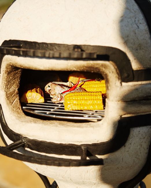 Amphora-Tandoors-Marokkanischer.Grill-Barbecue-grillen-Maiskolben